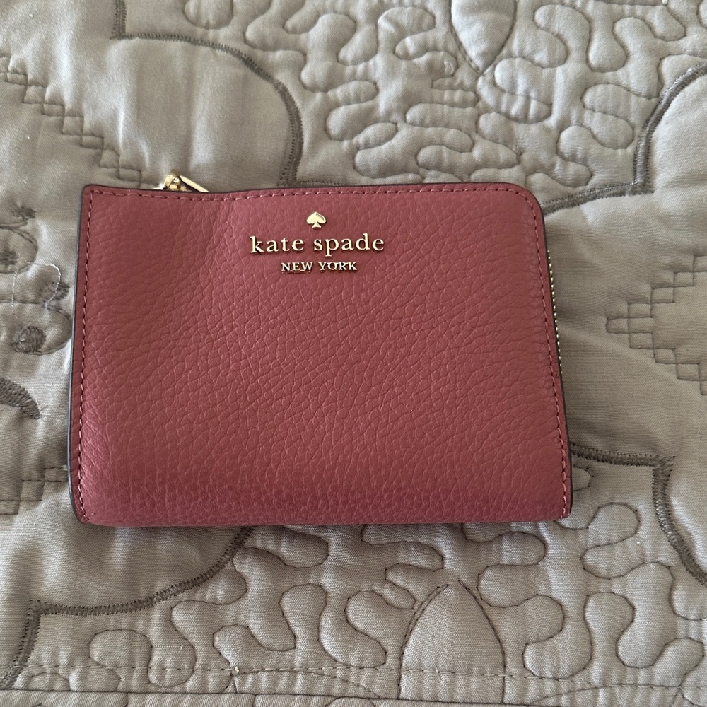 NWOT Kate spade Women's Rose Bifold Wallet